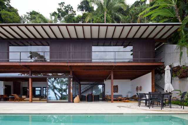 Casa Tijucopava / AMZ Arquitetos - Casas