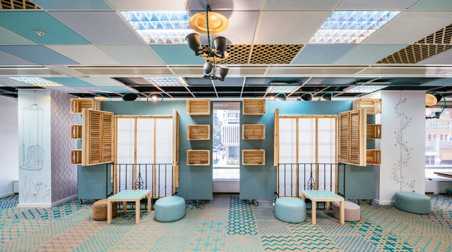 Izaskun Chinchilla utiliza la metáfora de la ventana para diseñar un espacio de trabajo  - Imagen Principal