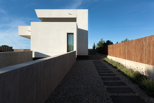 Casa Santa Barbara 49 / Mano de Santo - Casas