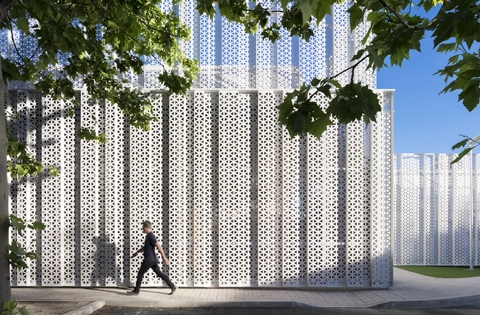 Nuevo Campus de REE en Tres Cantos / IDOM - Universidad, Fachada