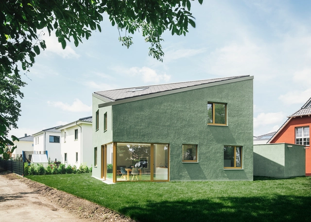 Haus P / Project Architecture Company + Miriam Poch Architektin - Casas