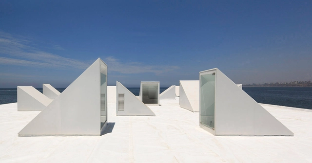 Restaurante Amar de Lima / BARCLAY&CROUSSE Architecture - Restaurant, Fachada