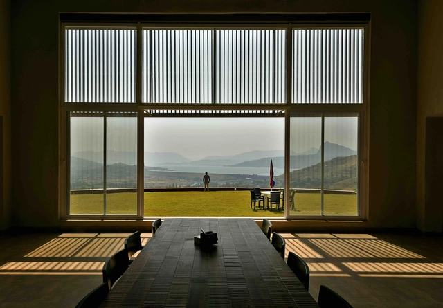 Villa de fin de semana / Nitin Killawala + Associates - Casas