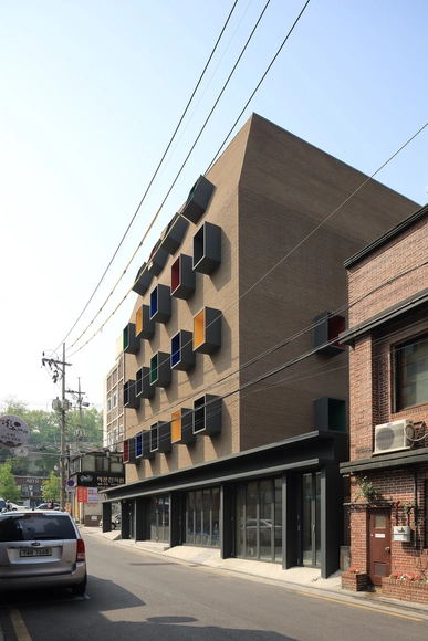 Centro Raphael / Kim Seunghoy (Seoul National University) + KYWC Architects - Edificios De Salud