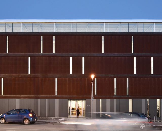 Belay MKE / Johnsen Schmaling Architects - Recreação  E Treinamento
