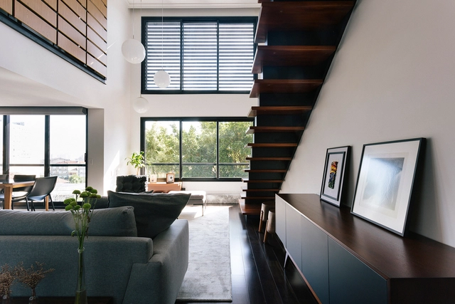 Apartamento América  / 0E1 Arquitetos - Apartamentos, Viga, Fachada, Corrimão, Mesa, Cadeira