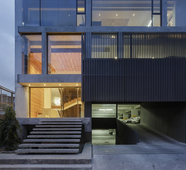 Ventura Offices / Ventura Arquitectos - Interiores De Oficina, Escaleras, Fachada, Barandas, Puerta