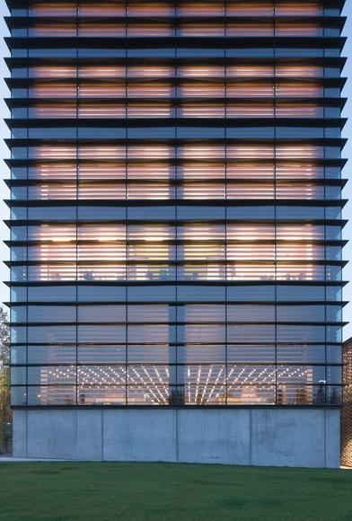 Torre de Escritórios Ankara / Anmahian Winton Architects - Edifícios De Escritórios