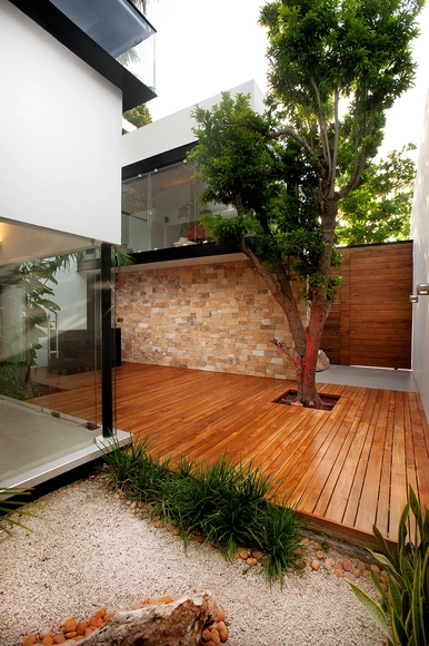 Casa de los Zapotes / Boyancé Arquitectura + Edificación - Casas