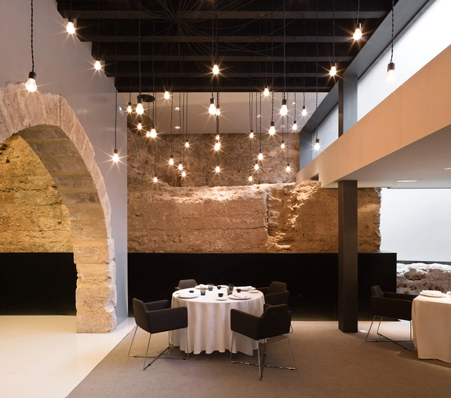 Hotel Caro / Francesc Rifé Studio - Renovação