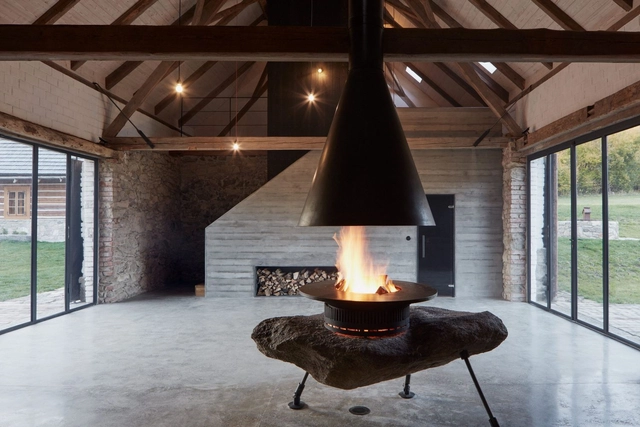 Two Houses, Deers and Trees / Lenka Míková - Refurbishment