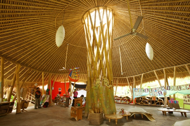 Jardín Infantil en Green School / IBUKU - Kindergarten