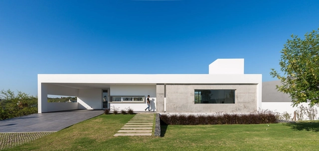 Vivienda MH / Agostina Perazolo - Casas, Fachada, Puerta