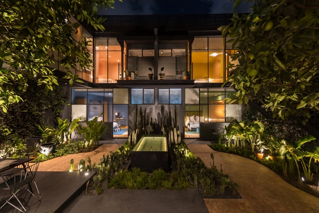 Hotel Ignacia / Factor Eficiencia + A-G Interiorismo - Hoteles, Jardín, Fachada, Puerta, Sillas
