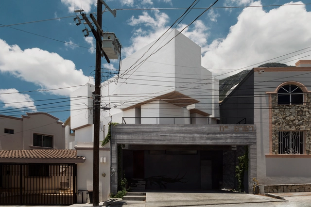 Cloud House / ARQUIDROMO - Casas