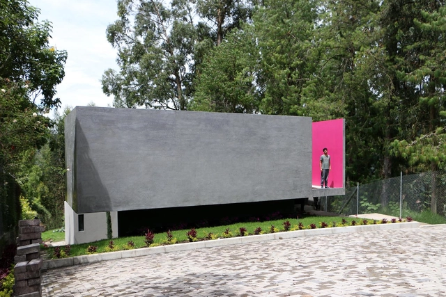 Indiferencia Gravitatoria  / Ruptura Morlaca Arquitectura - Casas, Jardín, Fachada