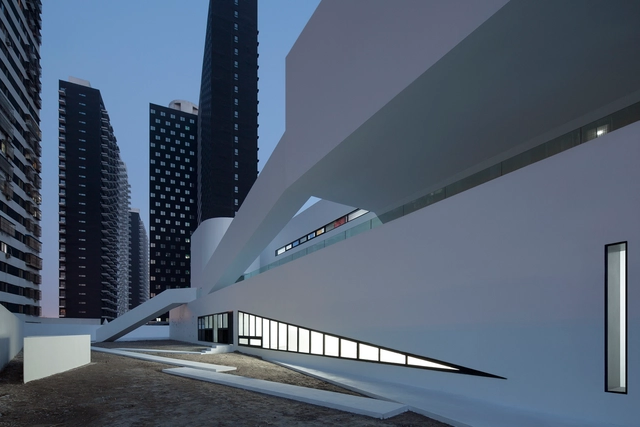 Escola Primária Wujiachang / Atelier Fronti - Jardim De Infância