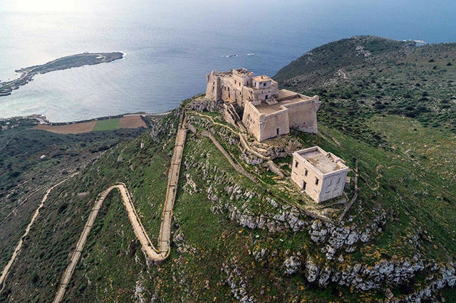 竞赛征集：艺术牢狱 Art Prison - 主图