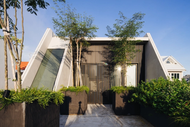 The People’s Chapel / Poiesis Architects - Chapel, Garden, Facade