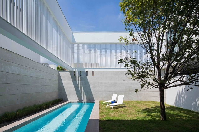 墨西哥的房子与院 Casa Ithualli / Miró Rivera Architects - 独立住宅