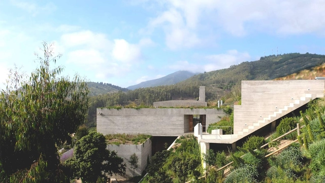 Casa Zapallar / Sebastián Mundi + Antonio Mundi - Casas, Jardín, Fachada