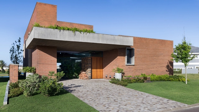 Marcon House / Ramella Arquitetura - Houses Interiors, Garden, Door, Facade
