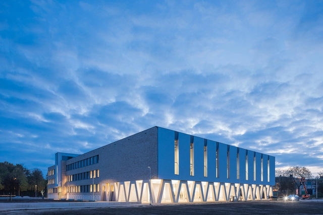 Augustinianum / architecten|en|en + Studio Leon Thier - Escuelas