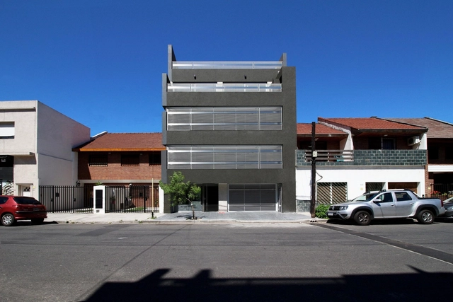 Conjunto de Viviendas Cañada de Gómez 1277 / BARBALACO ARQUITECTOS - Residencial, Fachada