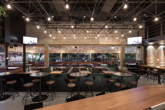 ROISTER  / Butiá Arquitetura - Restaurante, Mesa, Cadeira