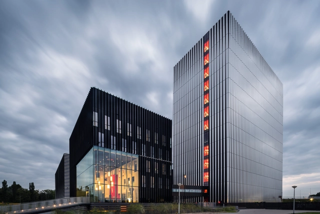 Datacenter AM4 / Benthem Crouwel Architects - Software, Facade, Cityscape