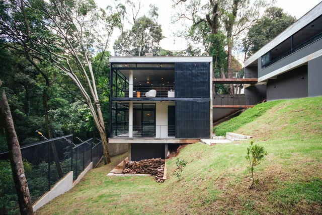 Casa JJO / Arqbox - Casas, Jardim, Escada, Fachada, Corrimão, Cerca