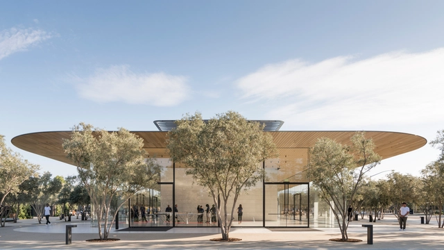 Empleados continúan chocando contra las paredes de vidrio del nuevo campus de Apple - Imagen Principal