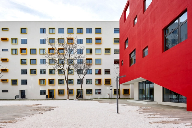 Chaoyang Future School / Crossboundaries - Elementary & Middle School, Facade