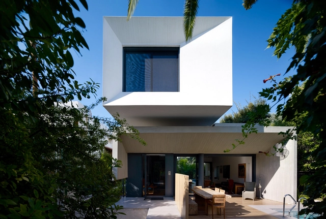 House in a Garden  / RS Sparch - Houses, Facade, Stairs, Chair, Bench, Table