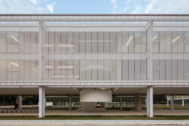 Divisão de Ciências Fundamentais do ITA / METRO Arquitetos Associados - Instituto