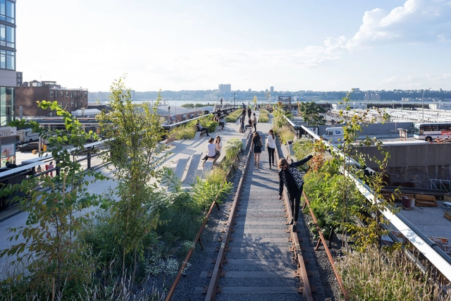 NYC's High Line Wins the 2017 Veronica Rudge Green Prize in Urban Design  - Featured Image