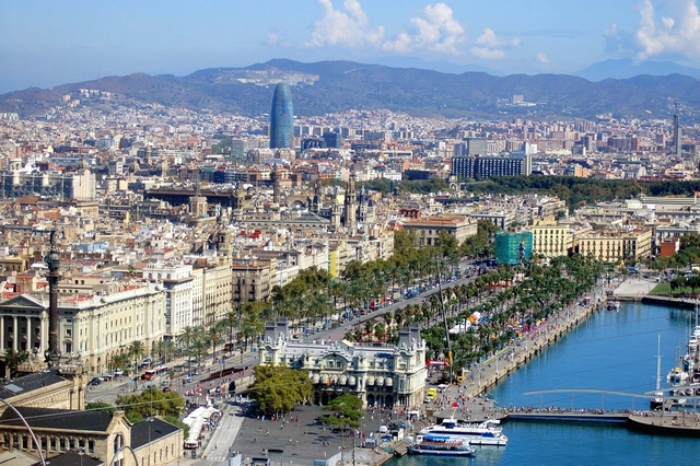 Los barceloneses dedican hasta el 43% de su sueldo al alquiler de sus viviendas - Imagen Principal