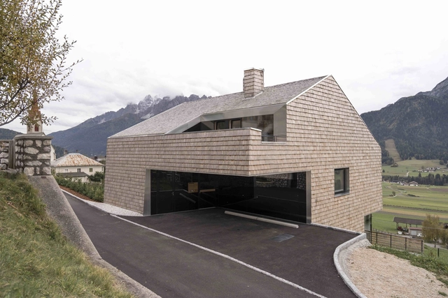 Casa H / Plasma studio - Casas