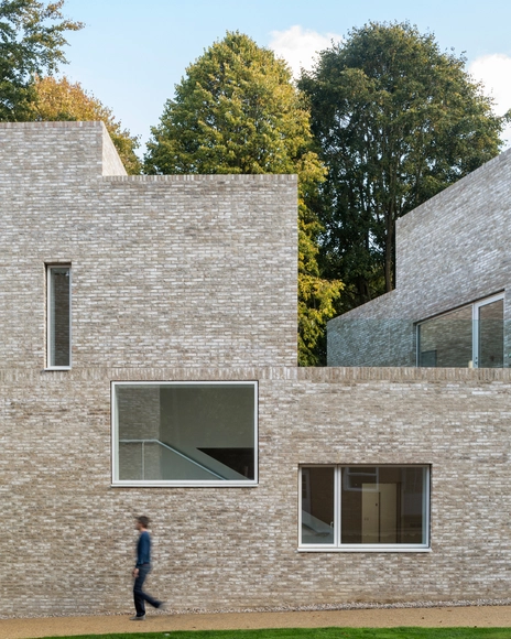 斯托学校，英式庄园中的‘活泼’空间 / MICA - 集合住宅