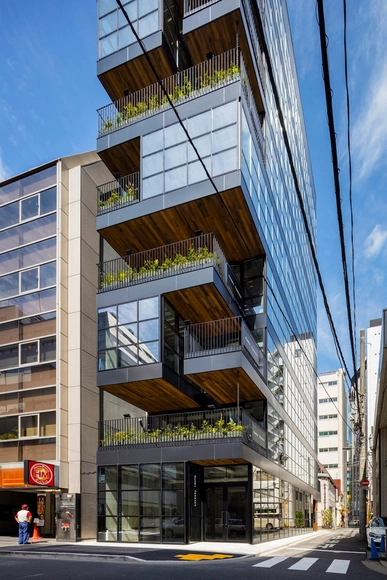 东京千代田露台大楼，都市食客的聚集地  / KEY OPERATION INC. / ARCHITECTS - 公寓