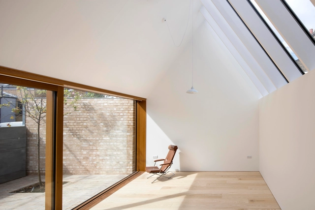 A New House and Studio / Anthony Carlile Architects - Refurbishment, Bedroom, Beam, Facade, Bed