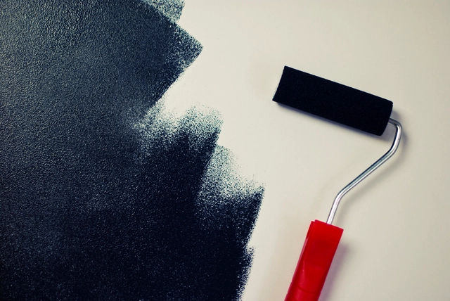 11 videos en español para aprender sobre terminaciones de yeso, pintura y empapelado  - Imagen Principal