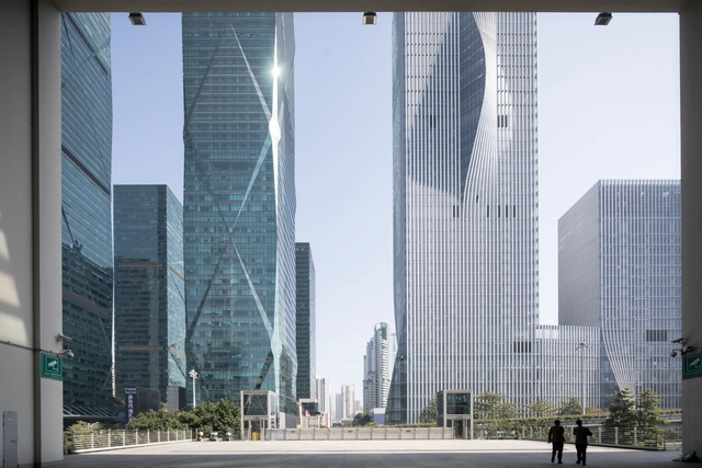 La Compañía de Energía de Shenzhen diseñada por BIG, bajo el lente fotográfico de Laurian Ghinitoiu - Imagen Principal