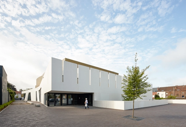 Centro Cultural y Biblioteca ‘De Factorij’ / ebtca architecten & Archiles architecten - Centro Cultural