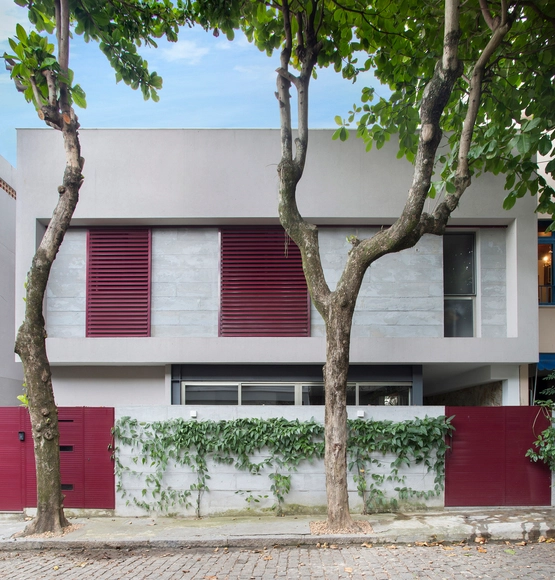 Casa Pacheco Leão AR / Ateliê de Arquitetura - Casas, Fachada, Porta