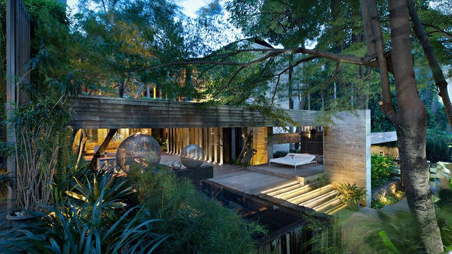 Uma Caixa Disfarçada / Wahana Architects - Casas