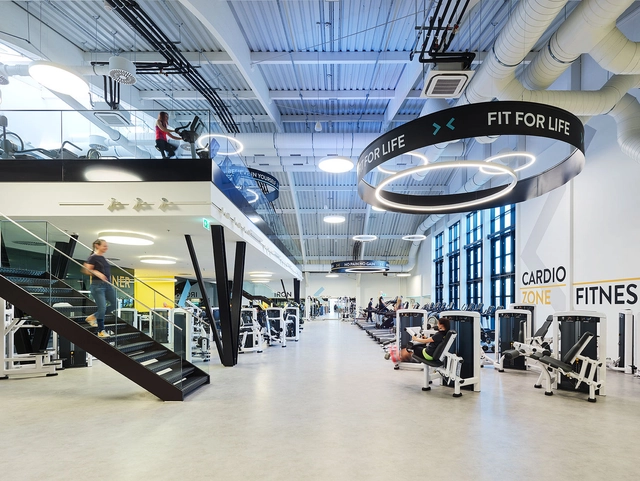 MFitness / Smertnik Kraut - Gymnasium, Stairs