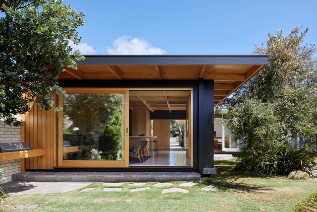 Dark Light House / MRTN Architects - Casas