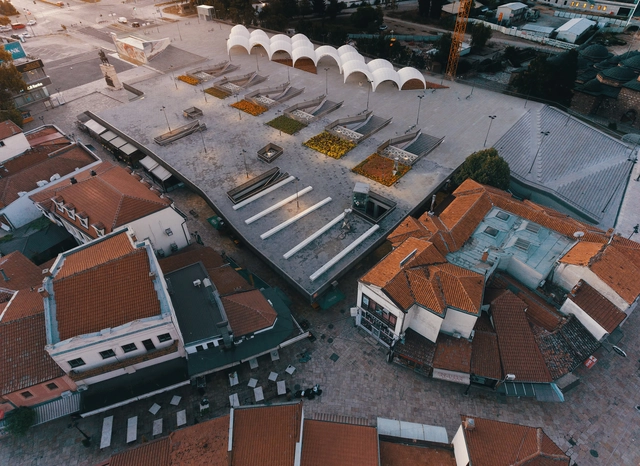 斯坎德培广场 / qb Arkitektura + BINA + Besian Mehmeti Architects - 城市公共空间