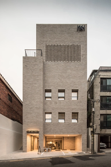 Sede do YKH Associates em Seul / YKH Associates - Edifícios Institucionais